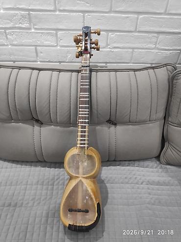 tar musiqi aləti: Məhsul: Tar (klassik Azərbaycan simli aləti) Təsvir: - Tam ölçülü — 1
