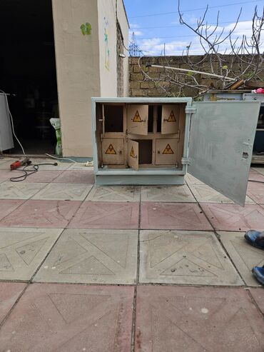 bmw 5 серия 525td mt: Seyf yaxsi vezyetdedi acari zamoku var islekdi