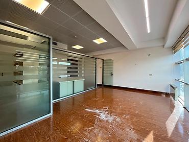 babək: Xətai metrosuna yaxın, 13 mərtəbəli plazanın 6-cı mərtəbəsində, ümumi — 3