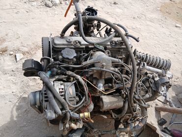 Системы охлаждения и нагревания: MOTOR TAYOTA 1.8 BENZİNDİ. VİDUŞİ QABAG. MOTOR YENİ YİGİLİB. MOTOR