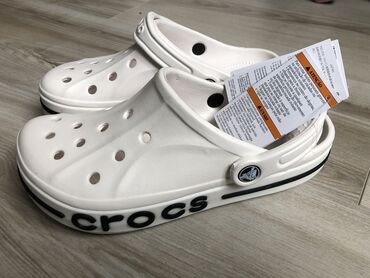 обувь из сша бишкек: Crocs новые 38р. Оригинал.
Не подошел размер