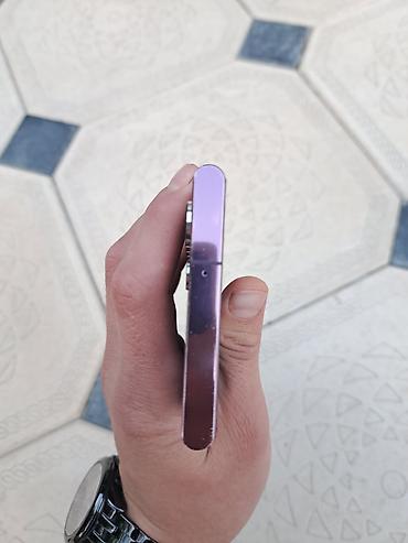 Мобильные телефоны и аксессуары: Samsung Galaxy S22 Ultra, Б/у, 256 ГБ, цвет - Фиолетовый, 1 SIM — 6
