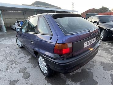 Opel: Opel Astra F hatchback - Kuzov: 5 qapılı hatchback, tünd sürətlər — 3