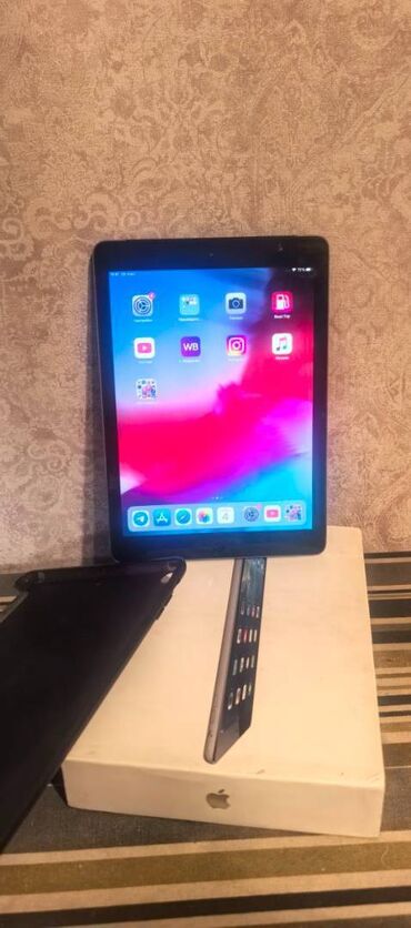 ipod nano 6 купить: Планшет, Apple, память 16 ГБ, 9" - 10", Wi-Fi, Б/у, Классический цвет - Серебристый