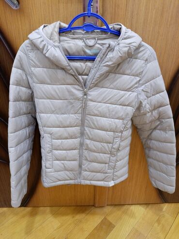 Kurtkalar: Pull and Bear, XS (EU 34)