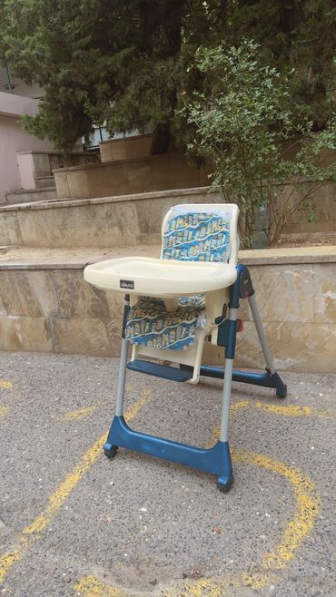 uşaq oturacagi: Chicconun en mohkem yemek masasidir.Oturacagi 3 formada