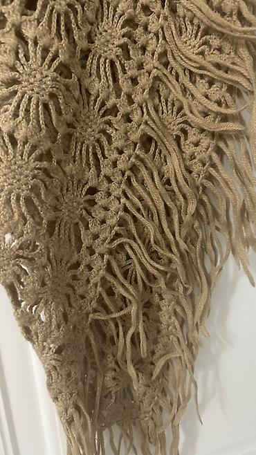 Шарфы, палантины: Шарфы, женские, брала в Италии и Дубаи, фото и видео могу отправить на — 10