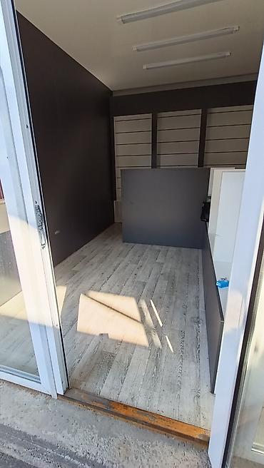 Ош шаарында базарда соода орун сатылат ремонту менен. 12 кв.м. 15000$ — 4