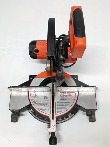 ленточные пилы по дереву для пилорамы: Торцовочная пила LIANZAN LZ255-2 - Диаметр диска: 255 мм - Питание