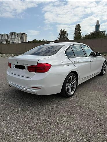 qəzi avto satış: BMW 330: 2 l | Sedan — 4
