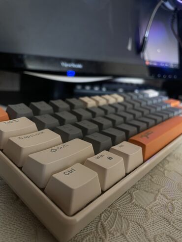 Digər kompüter aksesuarları: 🔴 V500 Mechanical Keyboard – Red Switch 🔹 Qırmızı switch – səssiz və -da lalafo.az — 5 Digər kompüter aksesuarları: 🔴 V500 Mechanical Keyboard – Red Switch 🔹 Qırmızı switch – səssiz və — 5