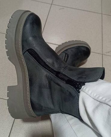 sivo zensko odelo: Ankle boots, 38