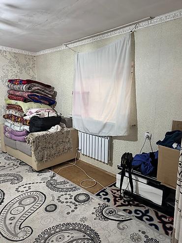 Продажа барачных домов: Продается в центре города 4-х комнатный дом, барачного типа с — 7