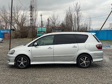 Toyota: Toyota Ipsum: 2002 г., 2 л, Автомат, Бензин, Минивэн — 4
