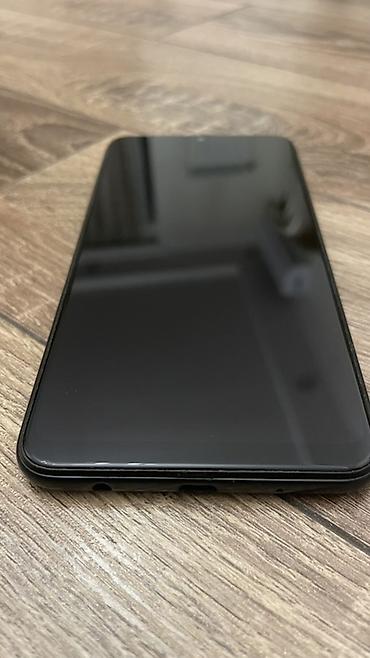iki: Samsung Galaxy A10, 32 GB, rəng - Qara, İki sim kartlı — 2