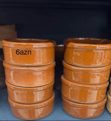 Digər qab-qacaq və mətbəx ləvazimatları: Saxsı qab-qacaqlar satılır.Təzədir.Sifariş var.Çeşidlər çoxdur.Hər cür