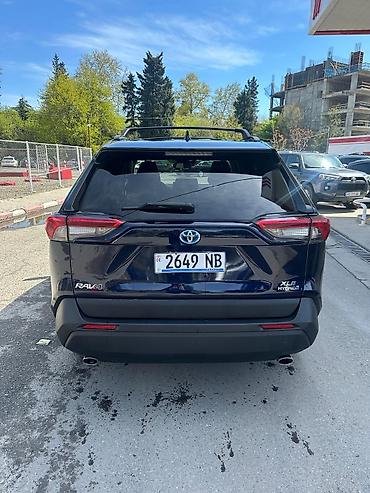 100: Toyota RAV4: 2021 г., 2.5 л, Вариатор, Гибрид, Кроссовер — 7