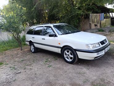 крутая машина: Volkswagen Passat: 1994 г., 1.8 л, Механика, Бензин, Универсал