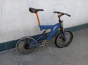 велосипет бмх: Продам велосипед как бмх размер колёс такой же. Сам он со скоростями