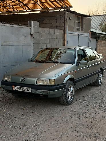 авто белоруссия: Volkswagen Passat: 1988 г., Седан — 5