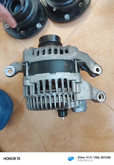 generator 8 kva: Ford orijinal generator (alternator) - Brend: Ford (etiket üzərində) — 2