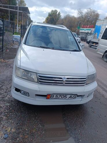 Mitsubishi: Mitsubishi Chariot: 2000 г., 2.4 л, Автомат, Бензин, Минивэн