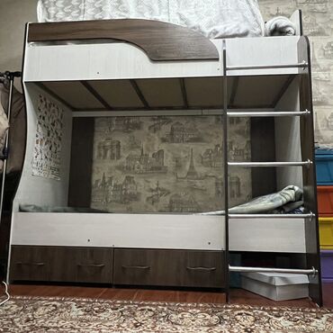детская кроват: Продаю кровать 2х этажный почти новый самовызов