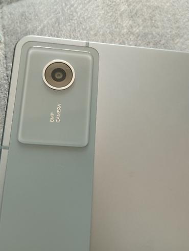 lenovo a606: 8+4 Ram. 256 yaddaş. Ön arxa kamera işlək vəziyyətdədir. Planşet — 4