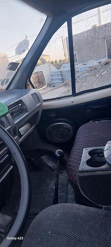 QAZ: QAZ : 2.4 l | 1998 il 78999 km — 5