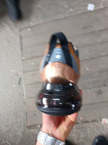 Patike: Patike — 6