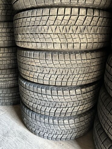 Шины: Шины 215 / 65 / R 16, Зима, Б/у, Комплект, Легковые, Япония, Bridgestone