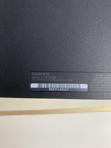 PS4 (Sony Playstation 4): PlayStation 4 (PS4) oyun konsolu dəsti Dəstə daxildir: - PS4 konsolu -da lalafo.az — 9 PS4 (Sony Playstation 4): PlayStation 4 (PS4) oyun konsolu dəsti Dəstə daxildir: - PS4 konsolu — 9