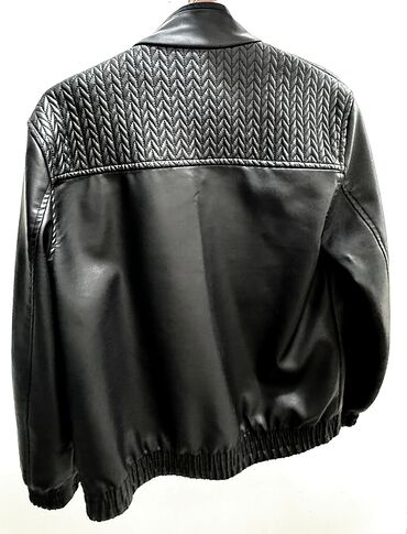 Köynəklər: Qara dəri gödəkcə - Material: hamar qara süni/dəri görünüşlü