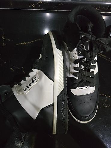 sabo 40: Benetton idman ayaqqabısı – 40 razmer - Model: Yüksəktaban, high-top — 2