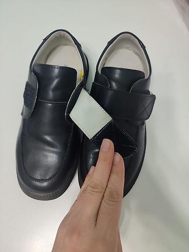 clarks обувь: Школьная форма, цвет - Черный, Б/у — 2