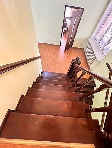 Долгосрочная аренда домов: 300 м², 7 комнат — 2