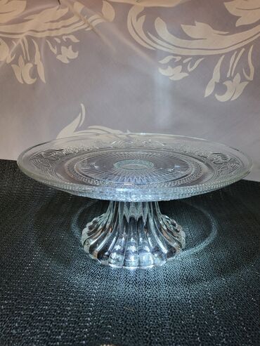 Ostalo posuđe: Bombonijera nova,vintaz staklena. Bombonijera perfektna sve na njoj — 1