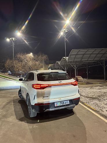 JMEV: JMEV EX5: 2021 г., 1 л, Автомат, Электромобиль, Кроссовер — 10