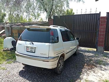 бак араб: Toyota Raum: 2002 г., 1.5 л, Автомат, Бензин, Хэтчбэк — 3