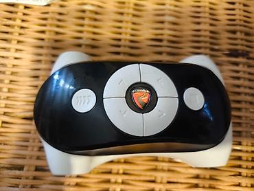 cocuk arabası: Bu, Rollplay markalı akülü çocuk arabalarıyla uyumlu 2.4G Bluetooth — 1