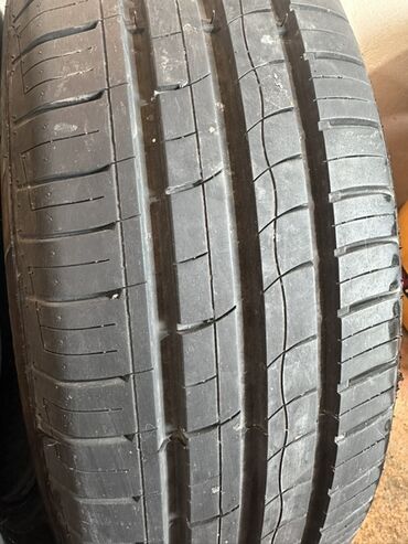 Yağlar və avtokimyəvi maddələr: 195/65 R15 əla vəziyyətdədi 20 günün təkəridi . Tristar . 2 ədəddi