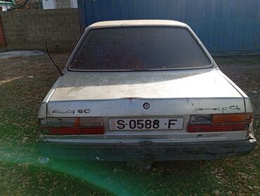 кухня на колесах купить бу: Audi 80: 1985 г., Седан