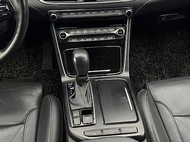 Hyundai: Hyundai Grandeur: 2019 г., 2.4 л, Автомат, Бензин, Седан — 4