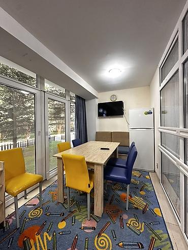 2 rooms: Сдаётся просторная 2‑комнатная квартира с выделенной столовой-зоной в — 1