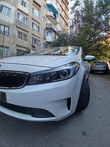 forut satsi: Kia K3: 1.6 l | 2016 il Sedan — 7