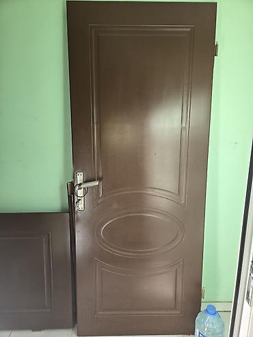 Yataq otağı üçün İşlənmiş Otaq qapısı 80x200 sm Plintus ilə, Zəmanətsiz, Ödənişli quraşdırma, Ünvandan götürmə, Ödənişli çatdırılma