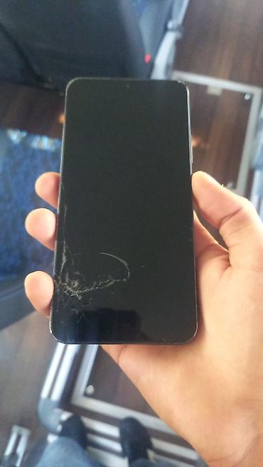 Samsung Galaxy S22 Plus, 256 GB, rəng - Qara, Qırıq