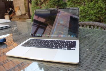Другие комплектующие: MacBook Air M2 Gold - Процессор Apple M2 - Оперативная память 8гб -