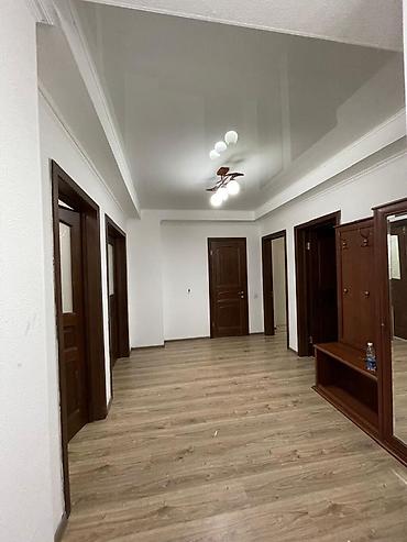 Долгосрочная аренда квартир: 3 комнаты, С мебелью полностью — 4