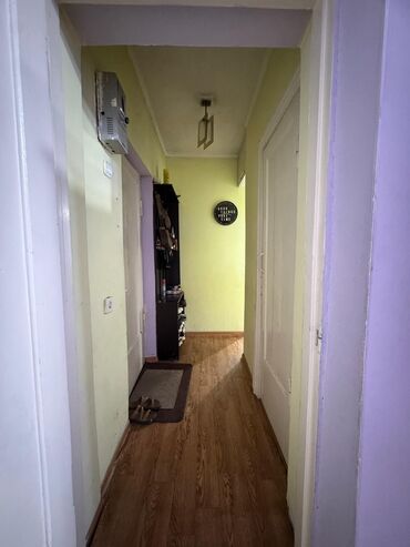 Угловые диваны: Угловой диван, C подушками — 10